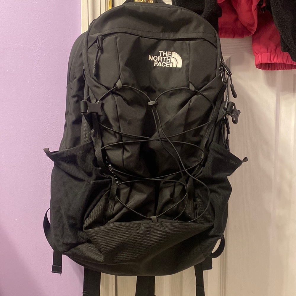Black North Face Borealis backpack